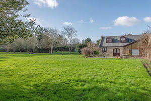 Photo 16- click for photo gallery